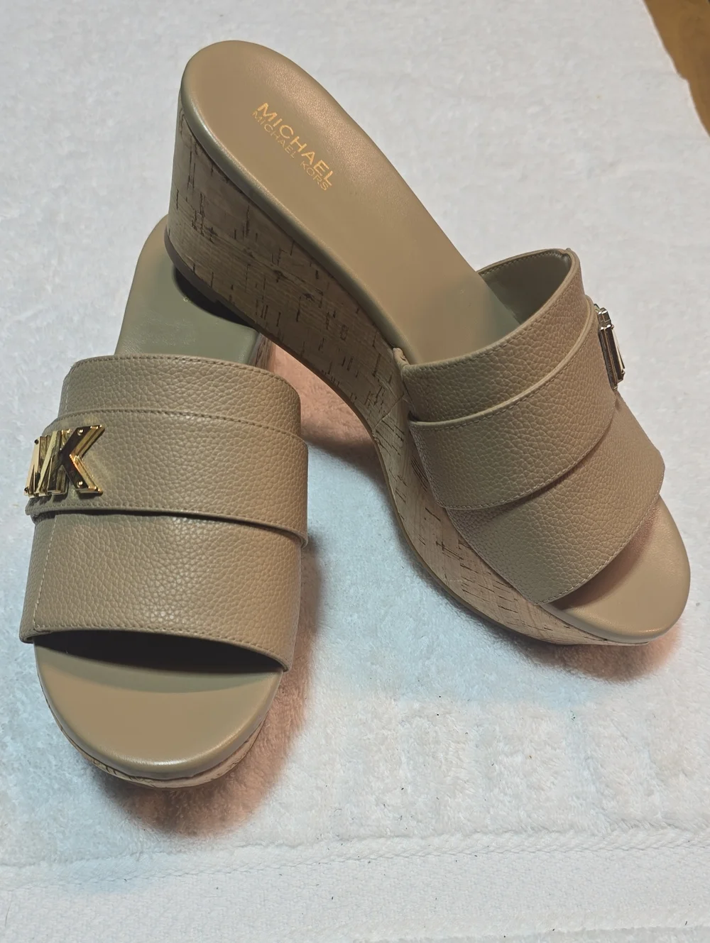 NWOT MICHAEL Michael Kors Jilly Cork Platform Slides